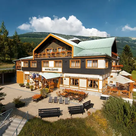 Zatisi فندق Špindlerŭv Mlýn