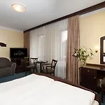 Hotel Zatisi