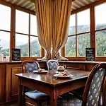 Zatisi Hotel