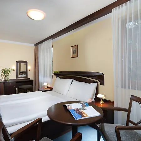 Zatisi Hotel