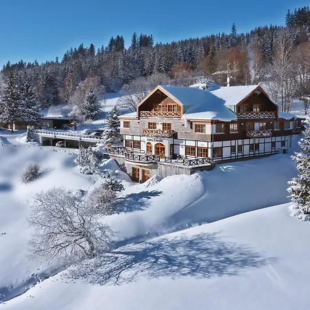 Zatisi Hotel 3*