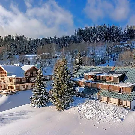 Hotel Zatisi 3*